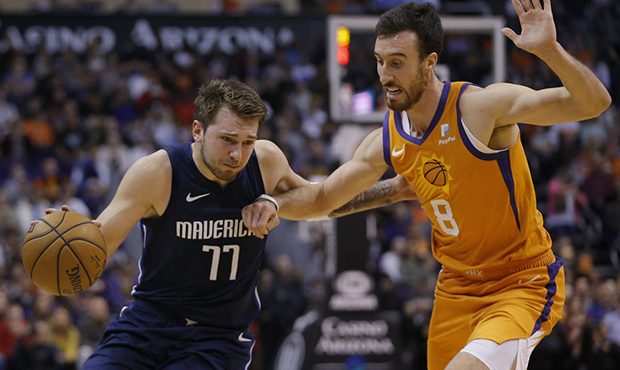 Suns unable to solve Luka Doncic, Dallas' star drops 42 in Phoenix loss