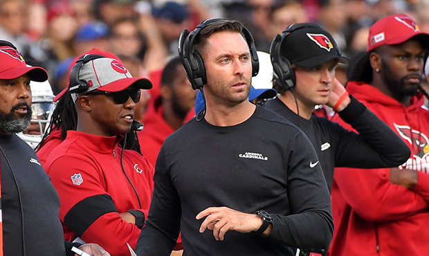 Head coach Kliff Kingsbury of the Arizona Cardinals on the sidelines in the first half of the game ...