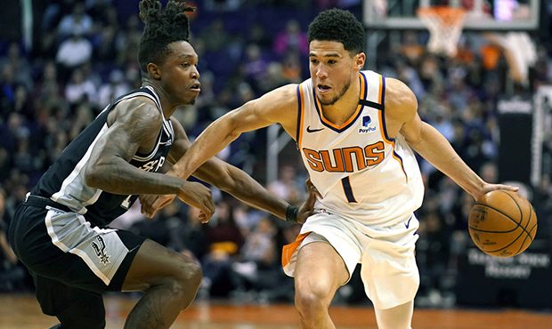 Star 2nd half from Booker can't save Suns from poor start vs. Spurs