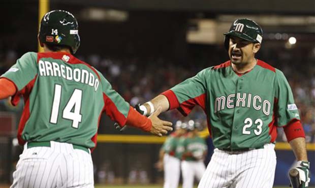 FOX Sports: MLB on X: Team Mexico revealed their uniforms for the 2023  World Baseball Classic 🇲🇽⚾️ 📷: @MexicoBeis  / X