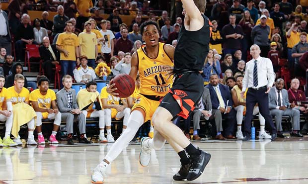Arizona State Sun Devils guard Alonzo Verge Jr. (11) drives to the basket during the college basket...
