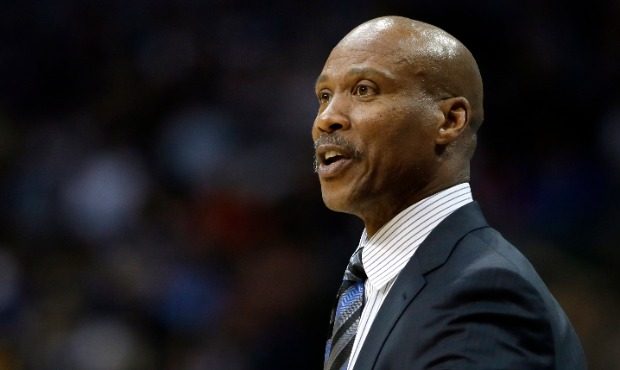 Los Angeles Lakers head coach Byron Scott instructs his team on offense in the first half of an NBA...