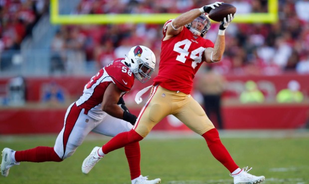 San Francisco 49ers fullback Kyle Juszczyk (44) catches a pass in front of Arizona Cardinals middle...