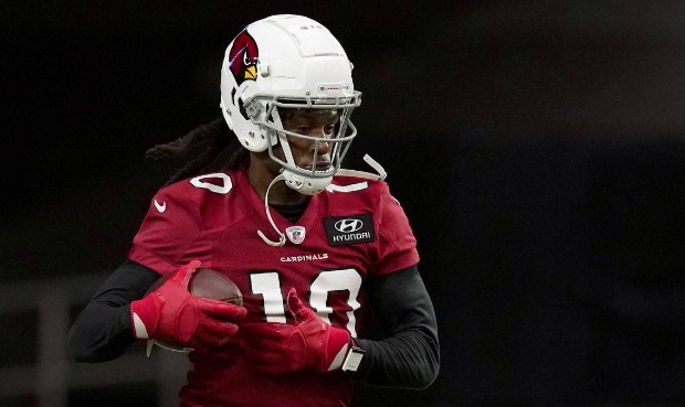Arizona Cardinals wide receiver DeAndre Hopkins makes a catch as receivers run drills during an NFL...