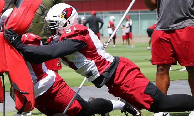 Cardinals re-sign DE Michael Dogbe to practice squad
