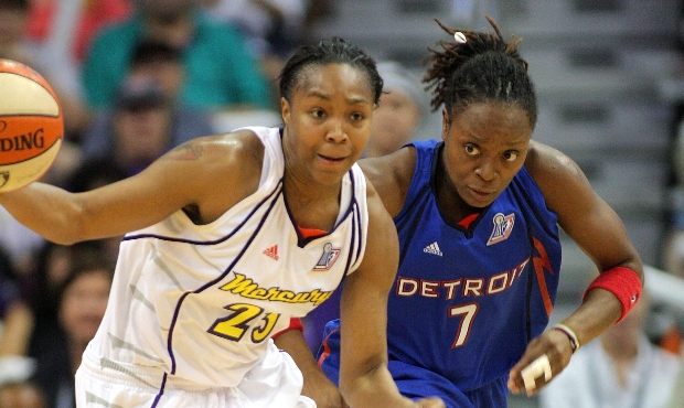 Cappie Pondexter #23 of the Phoenix Mercury who scored a game-high 26 points, dribbles up court wit...