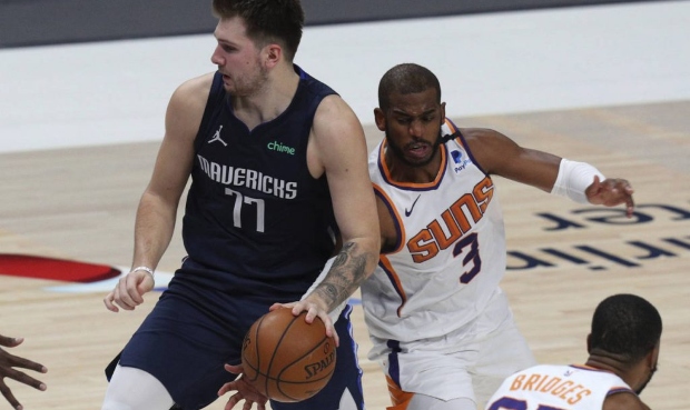 Devin Booker's shot, Chris Paul's excellence steal Suns a win in Dallas
