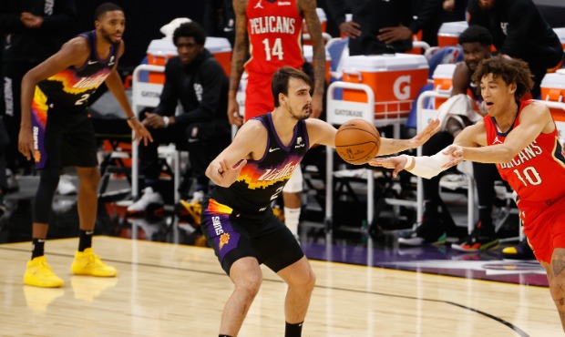 Dario Saric, Cam Payne practice before Suns' hosting of 76ers