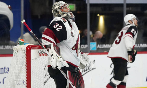 Arizona Coyotes goaltender Antti Raanta reacts after giving up a goal to Colorado Avalanche left wi...