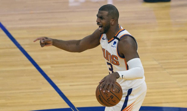 Phoenix Suns guard Chris Paul (3) gestures against the Golden State Warriors during the first half ...