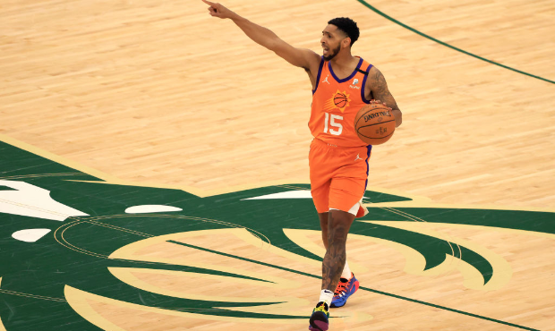 Cameron Payne #15 of the Phoenix Suns brings the ball up court against the Milwaukee Bucks during t...