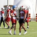 Cardinals LBs Dennis Gardeck (left) and Jordan Hicks (right) chat during practice Wednesday, Sept. 1, 2021, in Tempe. (Tyler Drake/Arizona Sports)