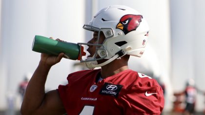 Cardinals rookie WR Rondale Moore takes a water break Wednesday, Sept. 1, 2021, in Tempe. (Tyler Dr...