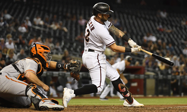 D-backs erase 6-run deficit but fall to Giants in extra innings