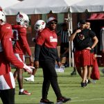 Cardinals DC Vance Joseph works with the defense during practice Thursday, Sept. 30, 2021, in Tempe. (Tyler Drake/Arizona Sports)