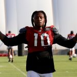 Cardinals WR DeAndre Hopkins warms up ahead of practice Thursday, Sept. 30, 2021, in Tempe. (Tyler Drake/Arizona Sports)