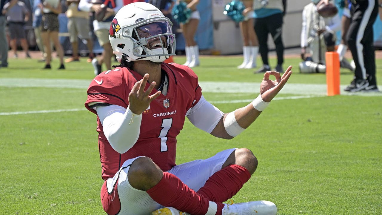 Arizona Cardinals quarterback Kyler Murray celebrates his touchdown against the Jacksonville Jaguar...