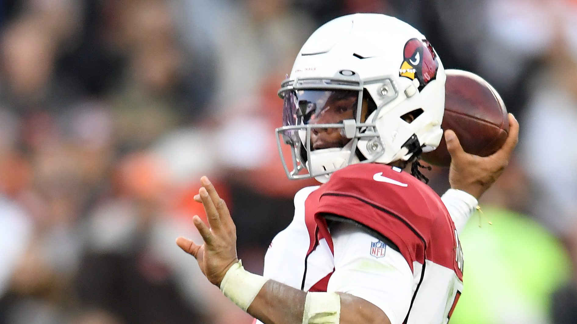 Kyler Murray #1 of the Arizona Cardinals throws a touch down pass to DeAndre Hopkins #10 (not pictu...