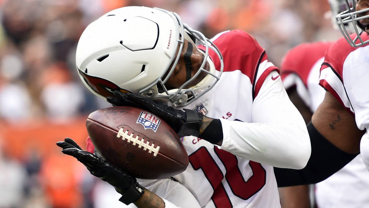 Cardinals WR DeAndre Hopkins 'ahead of schedule' on MCL rehab