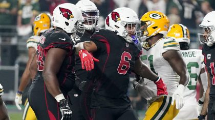 Arizona Cardinals running back James Conner (6) celebrates his touchdown against the Green Bay Pack...
