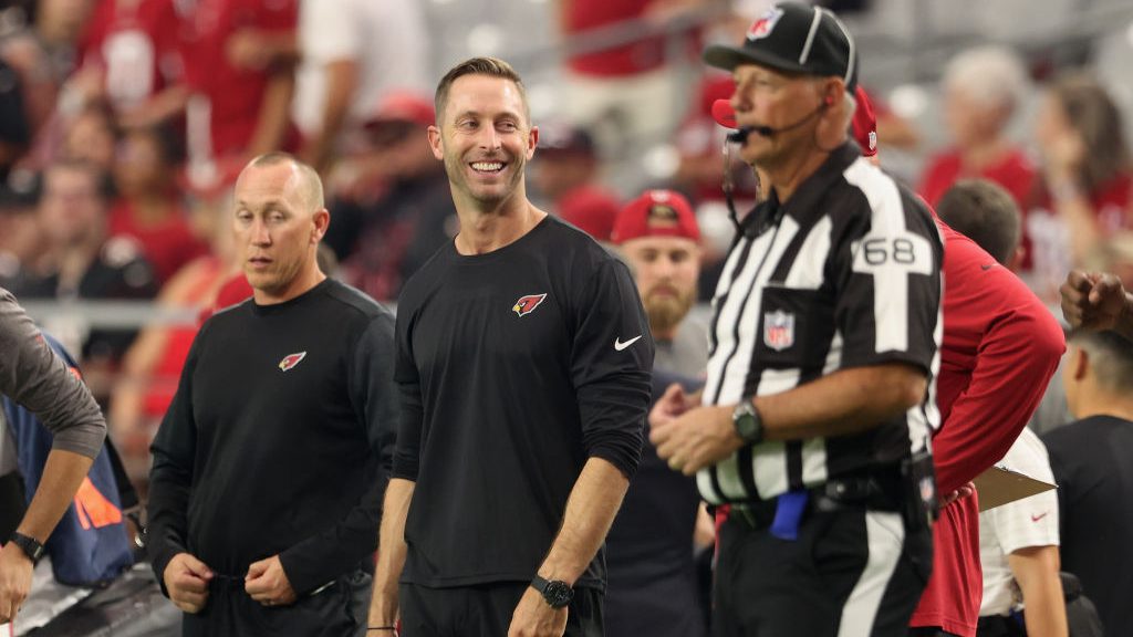 Head coach Kliff Kingsbury of the Arizona Cardinals reacts during the final moments of the NFL game...