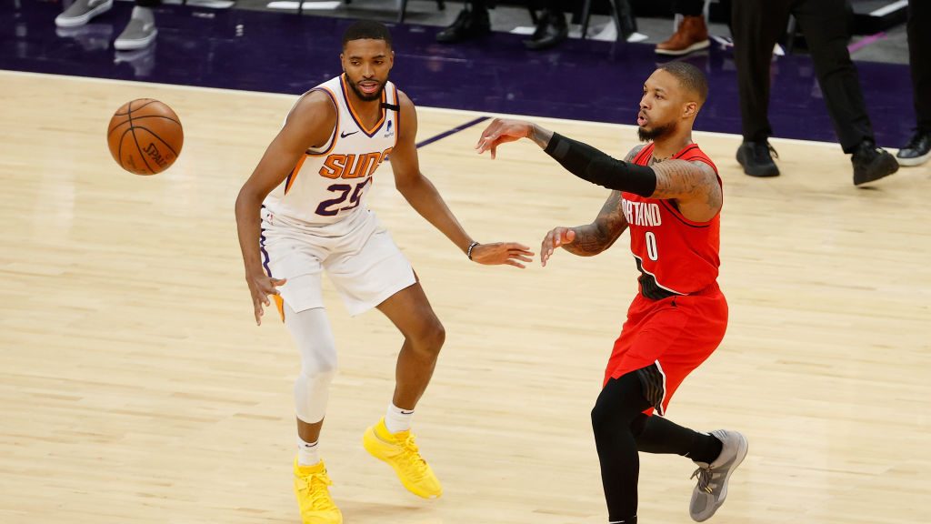 Yahoo!: Damian Lillard looked at Suns in decision to stay with Trail Blazers