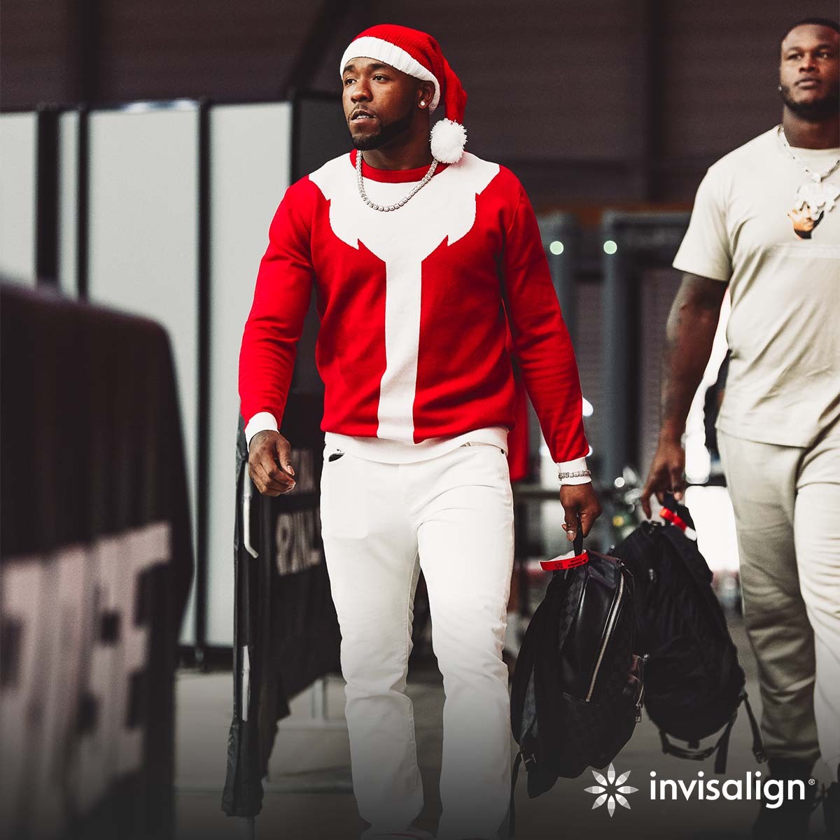 Arizona Cardinals arrive in holiday spirit for Christmas Day game vs. Colts