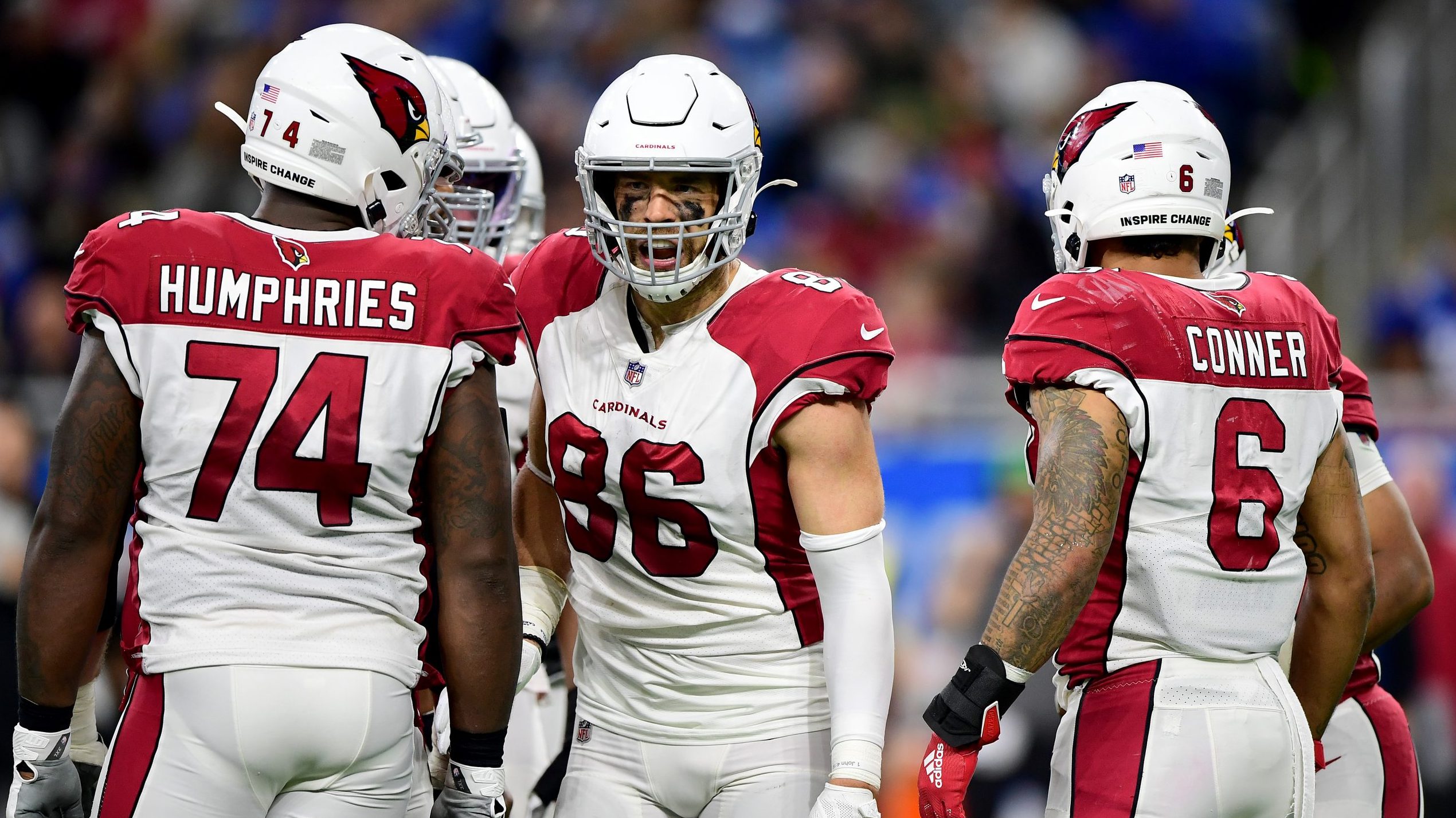 Zach Ertz #86 of the Arizona Cardinals talks with teammates during the fourth quarter against the D...