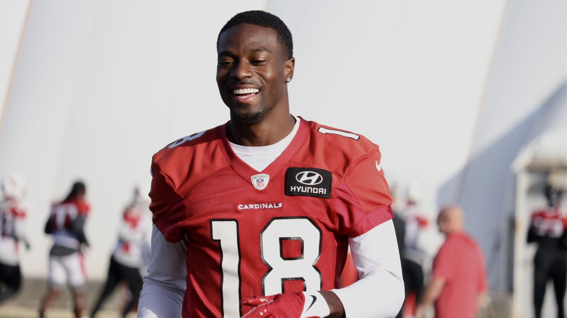 Arizona Cardinals WR A.J. Green warms up ahead of practice Thursday, Jan. 13, 2022, in Tempe. (Tyle...
