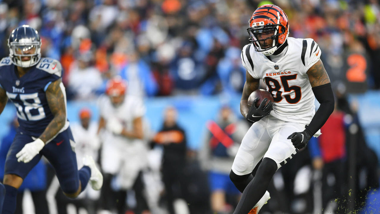 Cincinnati Bengals wide receiver Tee Higgins (85) runs against the Tennessee Titans during the firs...