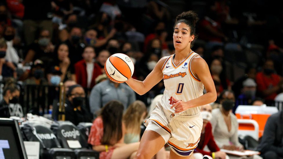 Kia Nurse #0 of the Phoenix Mercury brings the ball up the court against the Las Vegas Aces during ...