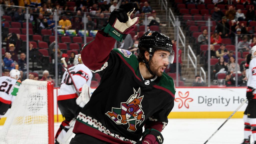 Coyotes' Nick Schmaltz tallies franchise-record 7 points in win over Ottawa