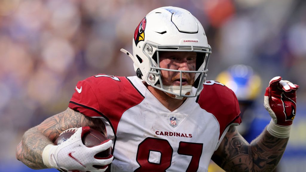 Maxx Williams #87 of the Arizona Cardinals runs after his catch during a 37-20 win over the Los Ang...