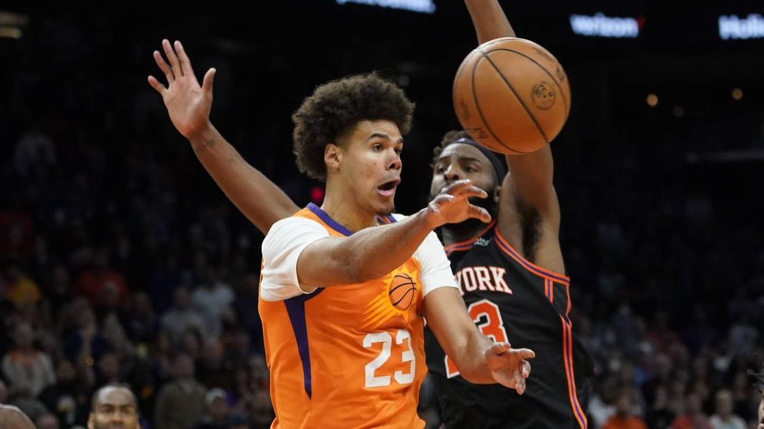 Suns' Cam Johnson out vs. Bucks Sunday with right quad contusion