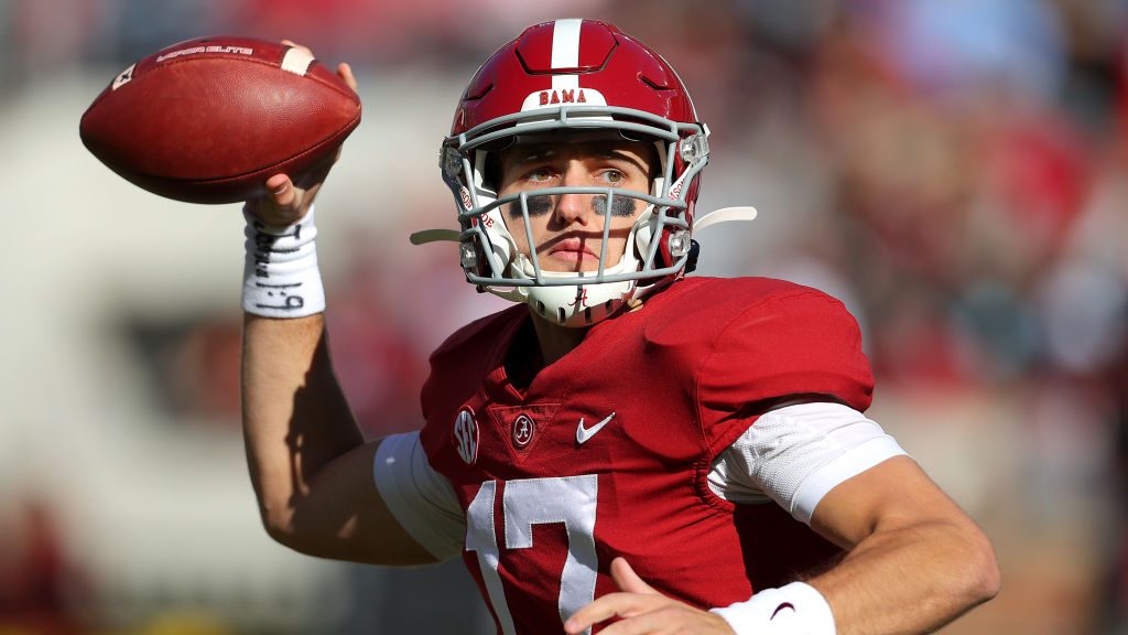 Paul Tyson #17 of the Alabama Crimson Tide throws the ball during the third quarter in the game aga...
