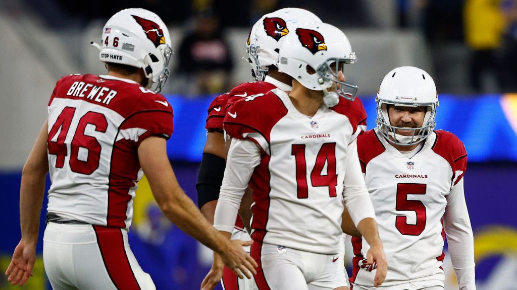 Matt Prater #5 of the Arizona Cardinals reacts after a successful field goal against the Los Angele...