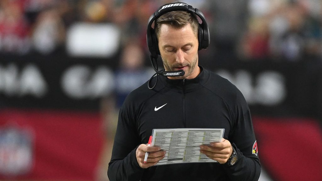 Head coach Kliff Kingsbury of the Arizona Cardinals calls a play during the first half against the ...