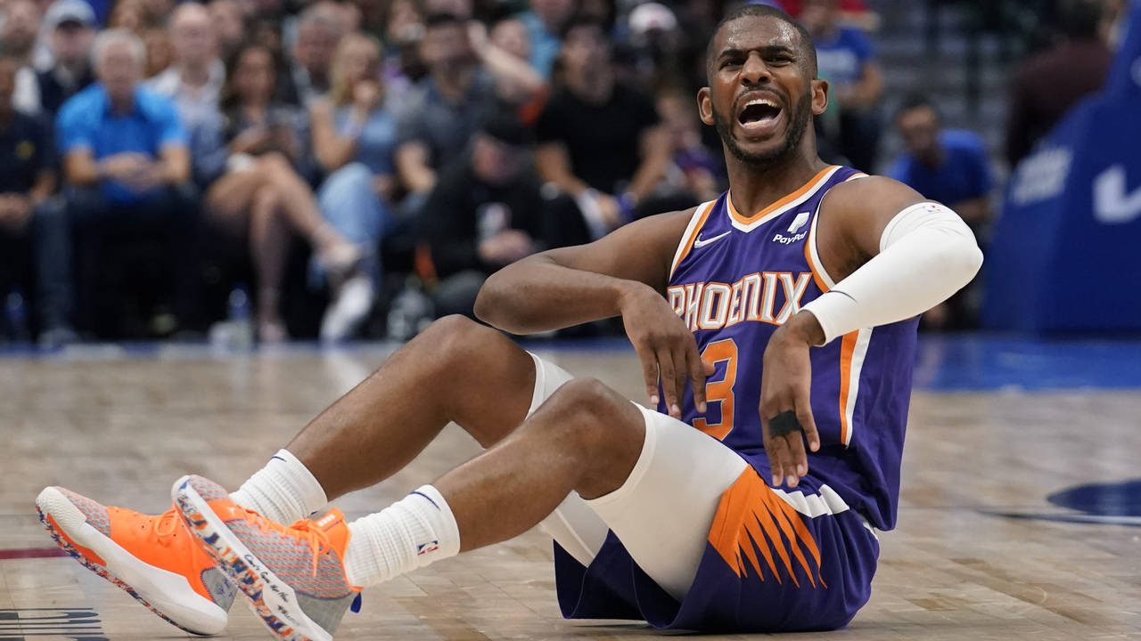 Report: Dallas fans harass Chris Paul's family during Suns' Game 4 loss