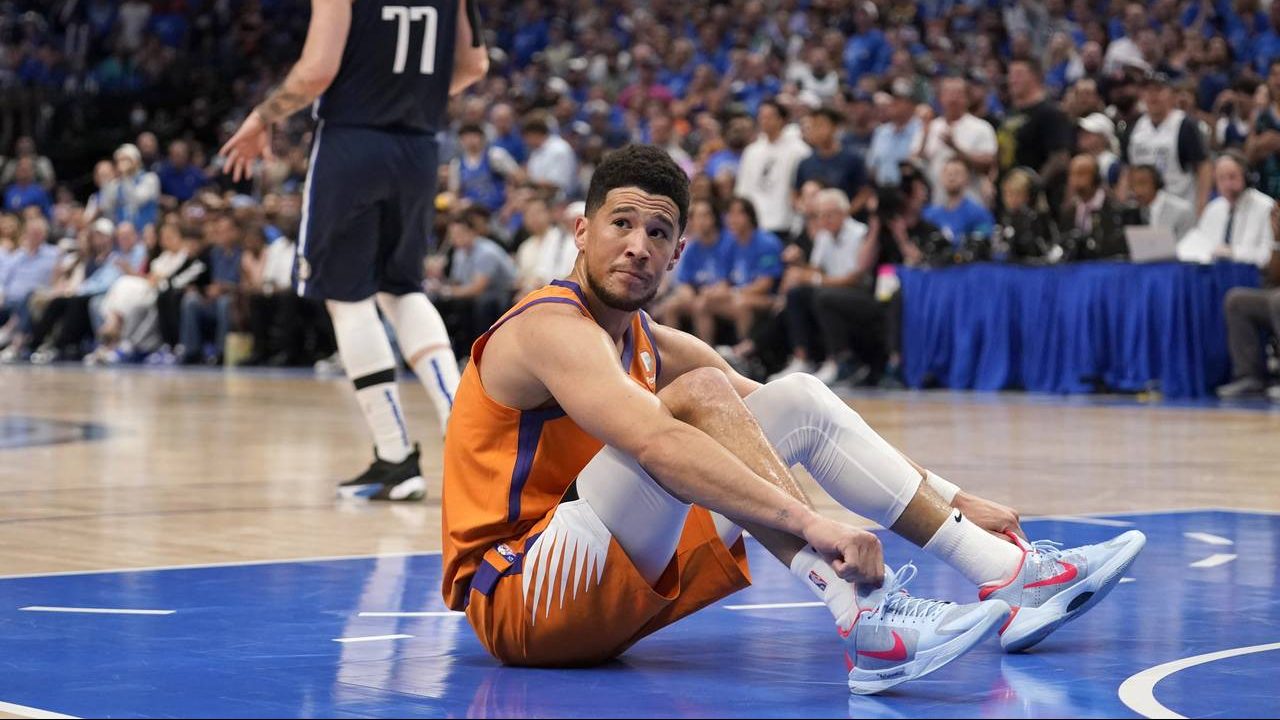 Suns struggle mightily with refs, emotions in Game 4 loss to Mavs
