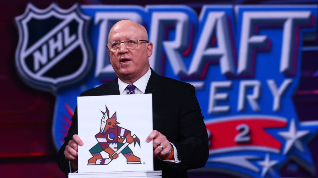 National Hockey League Deputy Commissioner Bill Daly announces the Arizona Coyotes #3 overall draft...