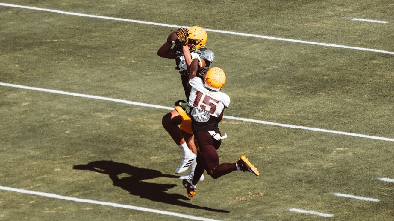 Arizona State Sun Devils tight end Messiah Swinson catches a ball during ASU fall camp practice in ...