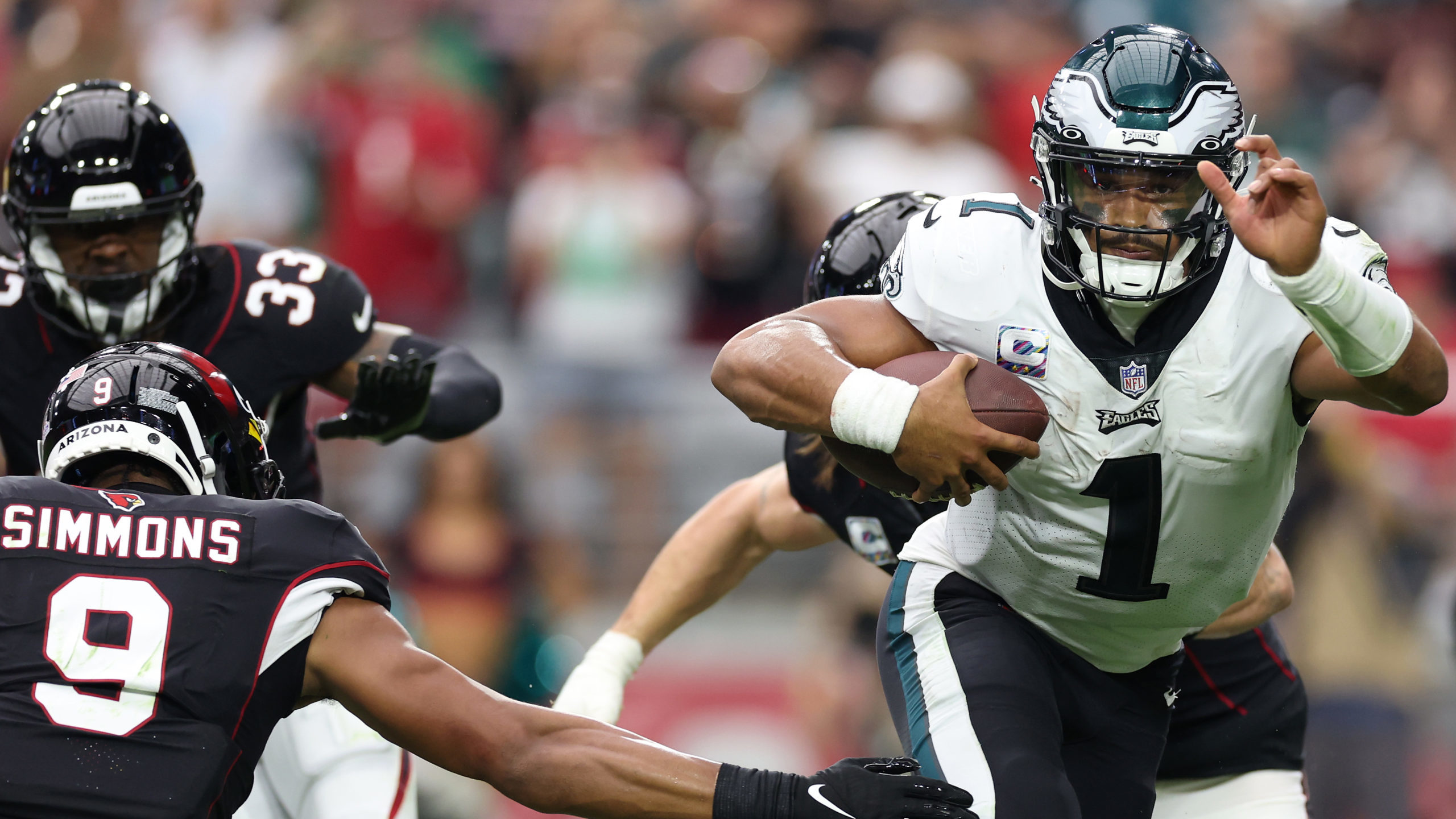 Cardinals have few answers for Eagles QB Jalen Hurts in 1st half