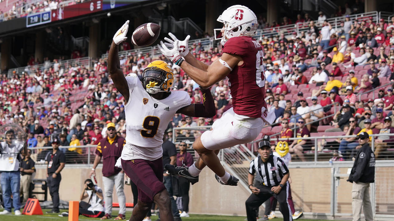 Arizona State defensive back Ro Torrence (9) defends against a pass intended for Stanford wide rece...