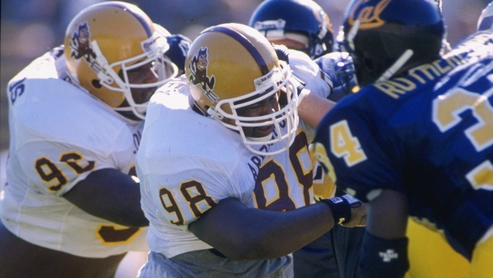 11 Nov 1995:  Defensive end Vince Amey of the Arizona State Sun Devils makes a tackle during a game...