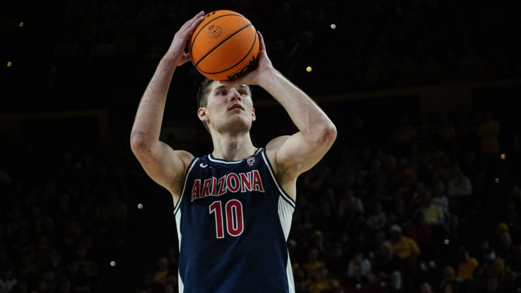 ASU men's hoops fights back admirably but ultimately falls to No. 5 Arizona