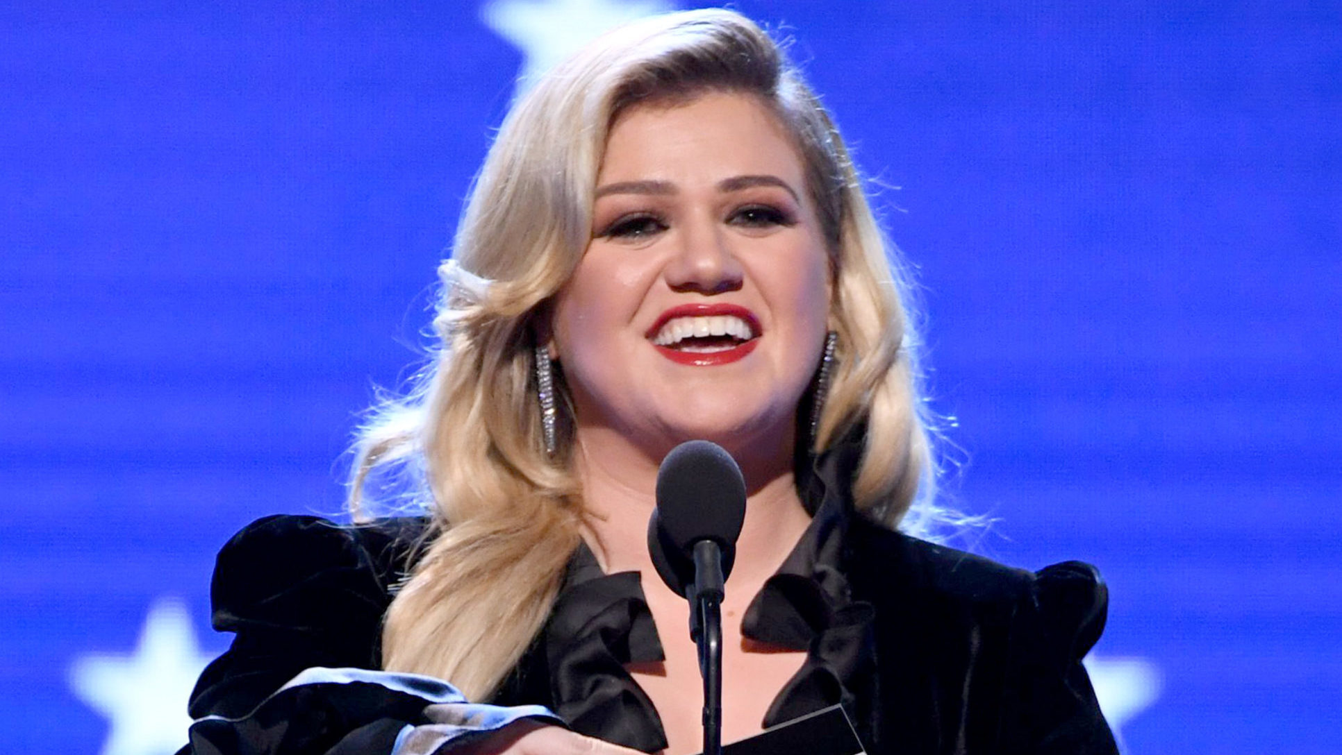 Kelly Clarkson speaks onstage during the 25th Annual Critics' Choice Awards at Barker Hangar on Jan...