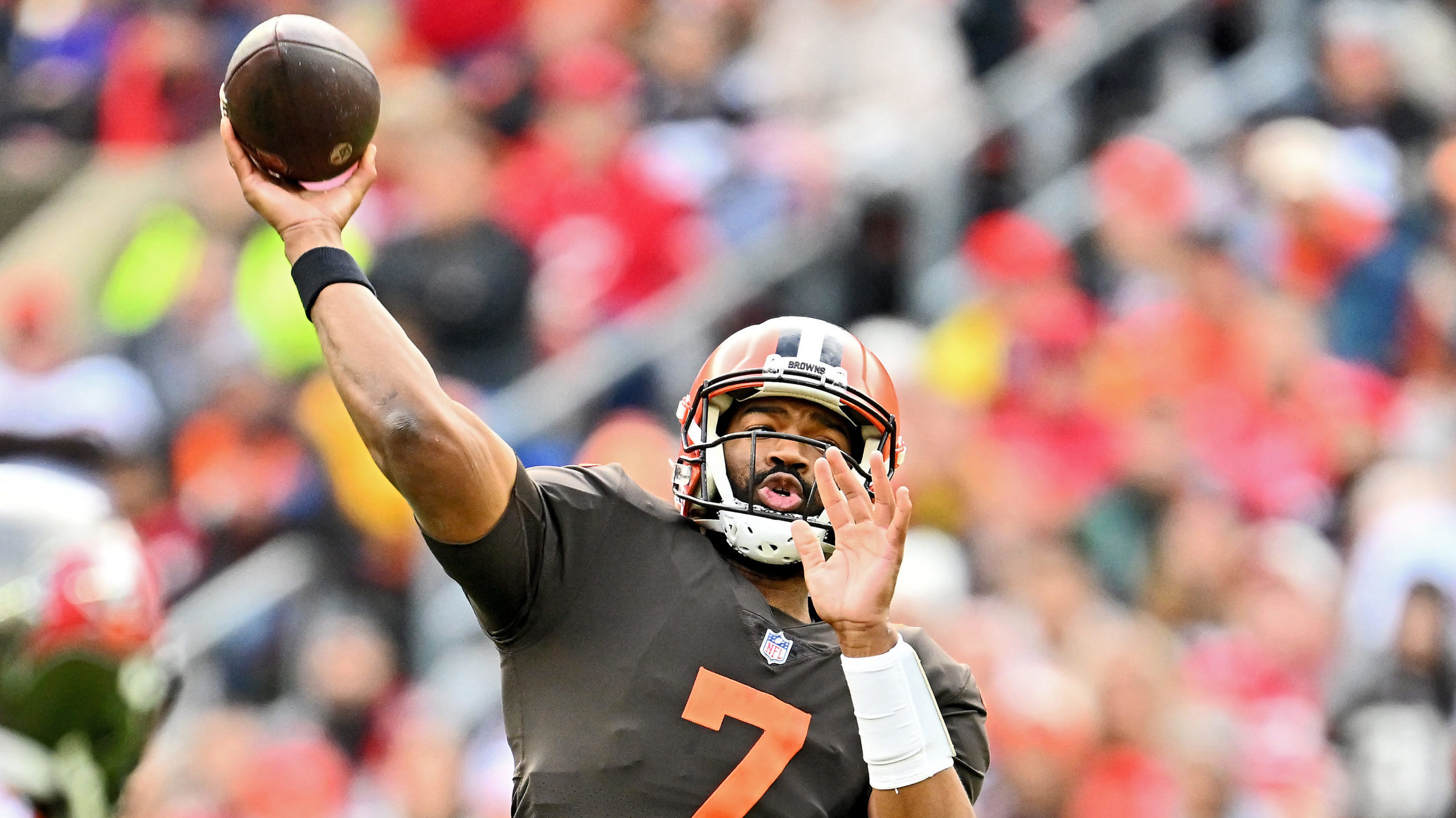 Jacoby Brissett #7 of the Cleveland Browns throws the ball during the second half against the Tampa...