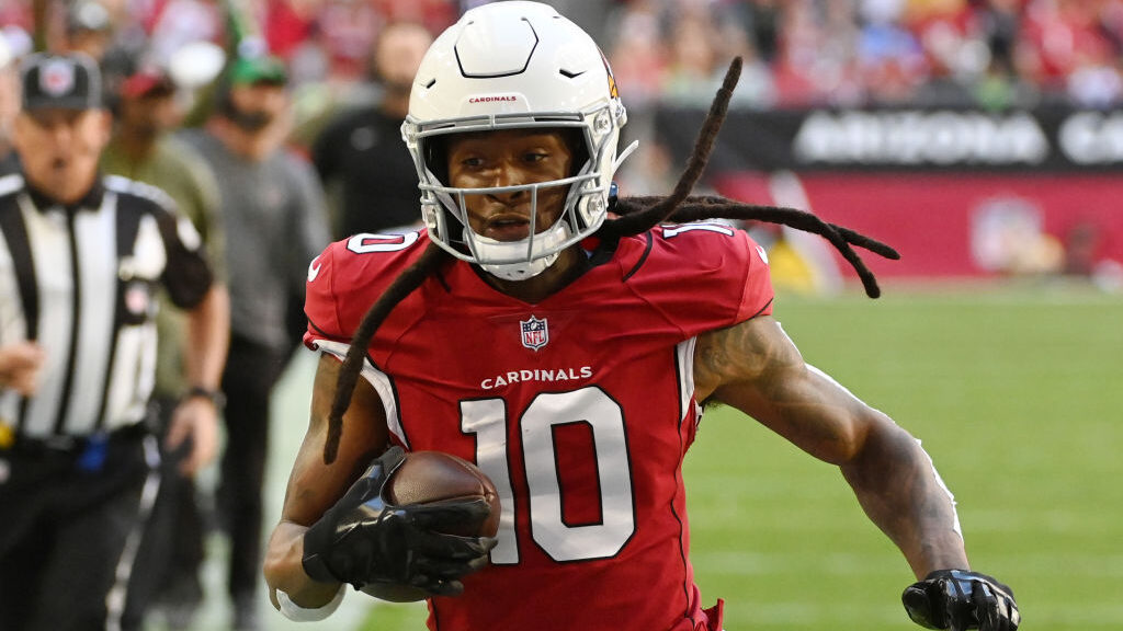 DeAndre Hopkins #10 of the Arizona Cardinals catches a pass and runs for a touchdown  during the fi...