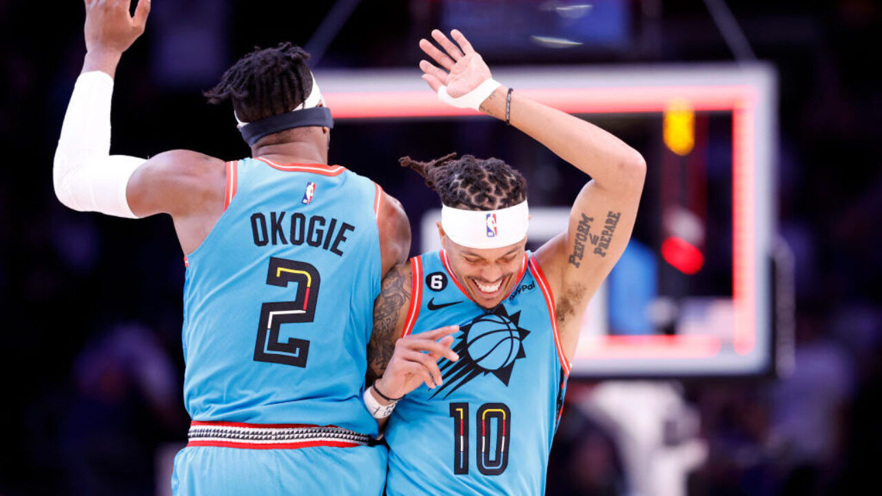 Phoenix Suns' Damion Lee nominated for NBA's teammate award