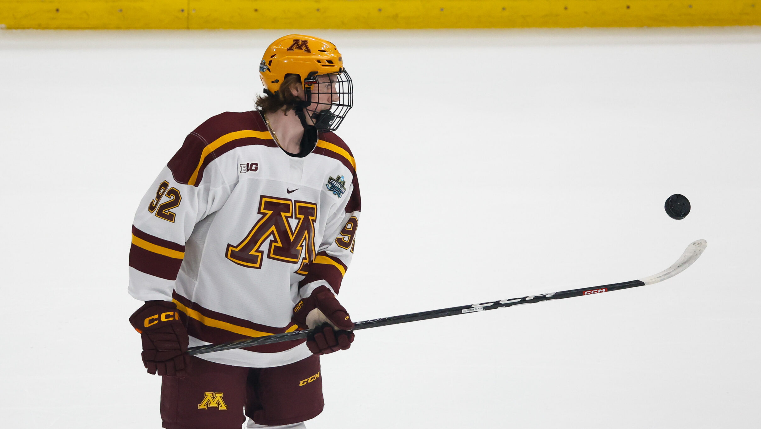 Logan Cooley #92 of the Minnesota Golden Gophers warms up before a game against the Quinnipiac Bobc...